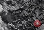 Image bombardement de Mayen Allemagne dans Seconde Guerre Mondiale Mayen Allemagne, 1945, de la seconde 10 séquences d'archives historiques vidéo 65675037590