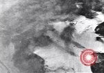Image Bombardement de Gerolstein Allemagne par bombardiers US Gerolstein Allemagne, 1945, de la seconde 31 séquences d'archives historiques vidéo 65675037591