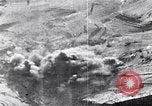 Image Bombardement de Gerolstein Allemagne par bombardiers US Gerolstein Allemagne, 1945, de la seconde 42 séquences d'archives historiques vidéo 65675037591