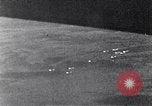 Standbild us bomber angreifen Krefeld Deutschland in Zweiten Weltkrieg Krefeld Deutschland, 1945, aus Sekunde 14 historischem Filmmaterial Videoclip 65675037592