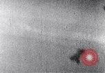 Standbild Amerikanische B-17 Bomber fliegen durch Flak Wolken Kassel Deutschland, 1945, aus Sekunde 11 historischem Filmmaterial Videoclip 65675037593