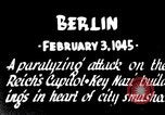 Standbild American B-17 Bomber angreifen Berlin Berlin Deutschland, 1945, aus Sekunde 6 historischem Filmmaterial Videoclip 65675037595