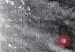 Standbild American B-17 Bomber angreifen Berlin Berlin Deutschland, 1945, aus Sekunde 23 historischem Filmmaterial Videoclip 65675037595