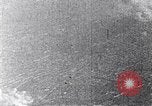 Standbild American B-17 Bomber angreifen Berlin Berlin Deutschland, 1945, aus Sekunde 27 historischem Filmmaterial Videoclip 65675037595