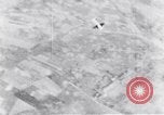 Standbild 8th US Air Force Bombardierung Dresden in Zweiten Weltkrieg Dresden Deutschland, 1945, aus Sekunde 33 historischem Filmmaterial Videoclip 65675037596
