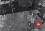 Standbild 8th US Air Force Bombardierung Dresden in Zweiten Weltkrieg Dresden Deutschland, 1945, aus Sekunde 40 historischem Filmmaterial Videoclip 65675037596
