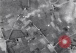 Standbild 8th US Air Force Bombardierung Dresden in Zweiten Weltkrieg Dresden Deutschland, 1945, aus Sekunde 46 historischem Filmmaterial Videoclip 65675037596