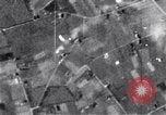 Standbild 8th US Air Force Bombardierung Dresden in Zweiten Weltkrieg Dresden Deutschland, 1945, aus Sekunde 47 historischem Filmmaterial Videoclip 65675037596