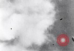 Standbild 8th US Air Force Bombardierung Dresden in Zweiten Weltkrieg Dresden Deutschland, 1945, aus Sekunde 52 historischem Filmmaterial Videoclip 65675037596