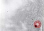 Standbild 8th US Air Force Bombardierung Dresden in Zweiten Weltkrieg Dresden Deutschland, 1945, aus Sekunde 57 historischem Filmmaterial Videoclip 65675037596