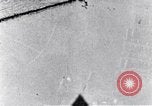 Standbild 8th US Air Force Bombardierung Dresden in Zweiten Weltkrieg Dresden Deutschland, 1945, aus Sekunde 58 historischem Filmmaterial Videoclip 65675037596