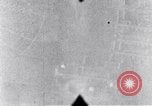 Standbild 8th US Air Force Bombardierung Dresden in Zweiten Weltkrieg Dresden Deutschland, 1945, aus Sekunde 59 historischem Filmmaterial Videoclip 65675037596