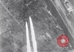 Standbild Zweiten Weltkrieg Bombardierung von Luneburg Luneburg Deutschland, 1945, aus Sekunde 12 historischem Filmmaterial Videoclip 65675037597