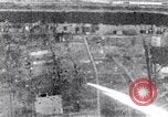 Standbild Zweiten Weltkrieg Bombardierung von Luneburg Luneburg Deutschland, 1945, aus Sekunde 14 historischem Filmmaterial Videoclip 65675037597