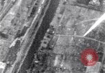 Standbild Zweiten Weltkrieg Bombardierung von Luneburg Luneburg Deutschland, 1945, aus Sekunde 15 historischem Filmmaterial Videoclip 65675037597