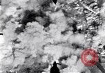 Standbild Zweiten Weltkrieg Bombardierung von Luneburg Luneburg Deutschland, 1945, aus Sekunde 45 historischem Filmmaterial Videoclip 65675037597