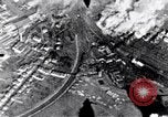 Standbild Zweiten Weltkrieg Bombardierung von Luneburg Luneburg Deutschland, 1945, aus Sekunde 49 historischem Filmmaterial Videoclip 65675037597