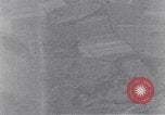 Standbild American B-17 Flugzeuge bombardieren Berlin Berlin Deutschland, 1945, aus Sekunde 27 historischem Filmmaterial Videoclip 65675037600