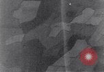 Standbild American B-17 Flugzeuge bombardieren Berlin Berlin Deutschland, 1945, aus Sekunde 29 historischem Filmmaterial Videoclip 65675037600