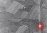 Standbild American B-17 Flugzeuge bombardieren Berlin Berlin Deutschland, 1945, aus Sekunde 34 historischem Filmmaterial Videoclip 65675037600