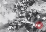 Standbild US B-17 Flugzeuge bombardieren German Submarine Yard Bremen Deutschland, 1945, aus Sekunde 28 historischem Filmmaterial Videoclip 65675037601