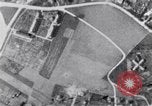 Immagine di Ingolstadt munizioni impianto distrutta nella seconda guerra mondiale Ingolstadt Germania, 1945, secondo 24 filmato di repertorio 65675037602
