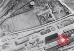 Immagine di Ingolstadt munizioni impianto distrutta nella seconda guerra mondiale Ingolstadt Germania, 1945, secondo 27 filmato di repertorio 65675037602