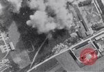 Immagine di Ingolstadt munizioni impianto distrutta nella seconda guerra mondiale Ingolstadt Germania, 1945, secondo 40 filmato di repertorio 65675037602
