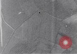 Immagine di Bombardamento americano di Neumunster ferroviaria Germania Neumunster Germania, 1945, secondo 10 filmato di repertorio 65675037603