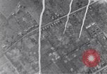 Immagine di Bombardamento americano di Neumunster ferroviaria Germania Neumunster Germania, 1945, secondo 19 filmato di repertorio 65675037603