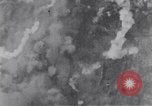 Immagine di Bombardamento americano di Neumunster ferroviaria Germania Neumunster Germania, 1945, secondo 26 filmato di repertorio 65675037603