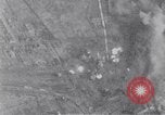 Immagine di Bombardamento americano di Neumunster ferroviaria Germania Neumunster Germania, 1945, secondo 34 filmato di repertorio 65675037603