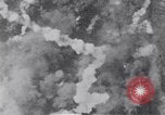 Immagine di Bombardamento americano di Neumunster ferroviaria Germania Neumunster Germania, 1945, secondo 41 filmato di repertorio 65675037603