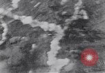 Immagine di Bombardamento americano di Neumunster ferroviaria Germania Neumunster Germania, 1945, secondo 44 filmato di repertorio 65675037603