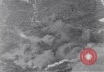 Immagine di Bombardamento americano di Neumunster ferroviaria Germania Neumunster Germania, 1945, secondo 49 filmato di repertorio 65675037603