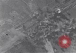 Immagine di Regensburg railyards bombardato nella seconda guerra mondiale Regensburg Germania, 1945, secondo 31 filmato di repertorio 65675037604