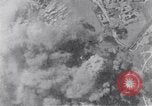 Immagine di Regensburg railyards bombardato nella seconda guerra mondiale Regensburg Germania, 1945, secondo 42 filmato di repertorio 65675037604
