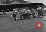 Image British Indian 50e division de parachutistes Rangoon Birmanie, 1945, de la seconde 25 séquences d'archives historiques vidéo 65675037608