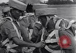 Image British Indian 50e division de parachutistes Rangoon Birmanie, 1945, de la seconde 28 séquences d'archives historiques vidéo 65675037608