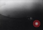Standbild deutsche Ju-87 Stuka dive Bomber angreifen Westerplatte Danzig Polen, 1939, aus Sekunde 3 historischem Filmmaterial Videoclip 65675037614