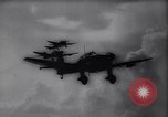 Standbild deutsche Ju-87 Stuka dive Bomber angreifen Westerplatte Danzig Polen, 1939, aus Sekunde 17 historischem Filmmaterial Videoclip 65675037614