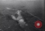 Standbild deutsche Ju-87 Stuka dive Bomber angreifen Westerplatte Danzig Polen, 1939, aus Sekunde 35 historischem Filmmaterial Videoclip 65675037614