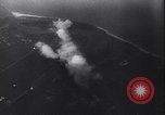 Standbild deutsche Ju-87 Stuka dive Bomber angreifen Westerplatte Danzig Polen, 1939, aus Sekunde 40 historischem Filmmaterial Videoclip 65675037614