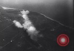 Standbild deutsche Ju-87 Stuka dive Bomber angreifen Westerplatte Danzig Polen, 1939, aus Sekunde 41 historischem Filmmaterial Videoclip 65675037614