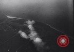 Standbild deutsche Ju-87 Stuka dive Bomber angreifen Westerplatte Danzig Polen, 1939, aus Sekunde 44 historischem Filmmaterial Videoclip 65675037614