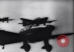 Standbild deutsche Ju-87 Stuka dive Bomber angreifen Westerplatte Danzig Polen, 1939, aus Sekunde 50 historischem Filmmaterial Videoclip 65675037614