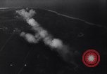 Standbild deutsche Ju-87 Stuka dive Bomber angreifen Westerplatte Danzig Polen, 1939, aus Sekunde 51 historischem Filmmaterial Videoclip 65675037614