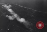 Standbild deutsche Ju-87 Stuka dive Bomber angreifen Westerplatte Danzig Polen, 1939, aus Sekunde 56 historischem Filmmaterial Videoclip 65675037614