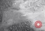 Standbild H-6 Helikopter Luzon Philippinen, 1945, aus Sekunde 7 historischem Filmmaterial Videoclip 65675037632