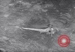 Standbild H-6 Helikopter Luzon Philippinen, 1945, aus Sekunde 18 historischem Filmmaterial Videoclip 65675037632